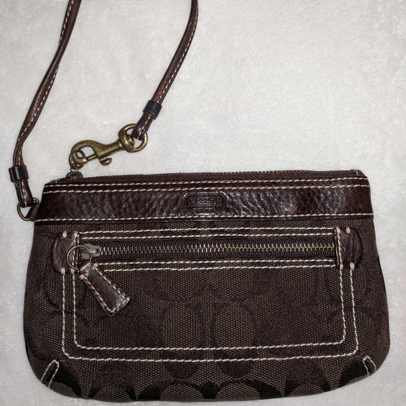 Coach Wristlet - Picture 1 of 4